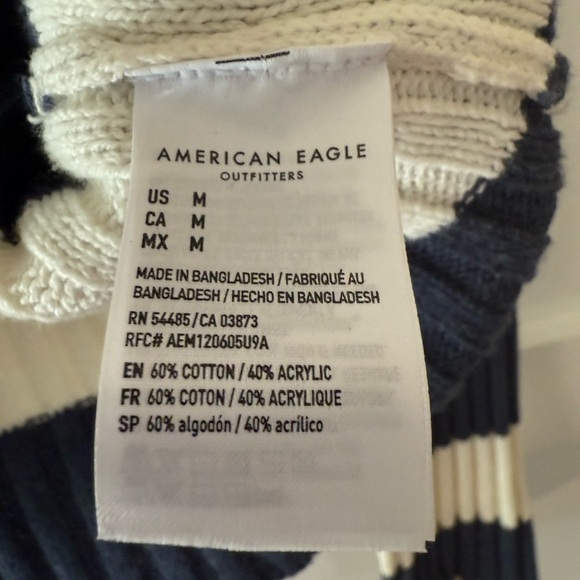 American Eagle striped blue and white sweater - Picture 4 of 7